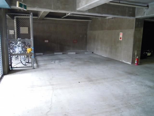 マンション二番館