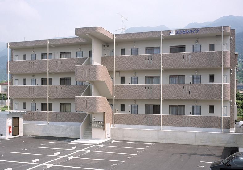 エクセルハイツ