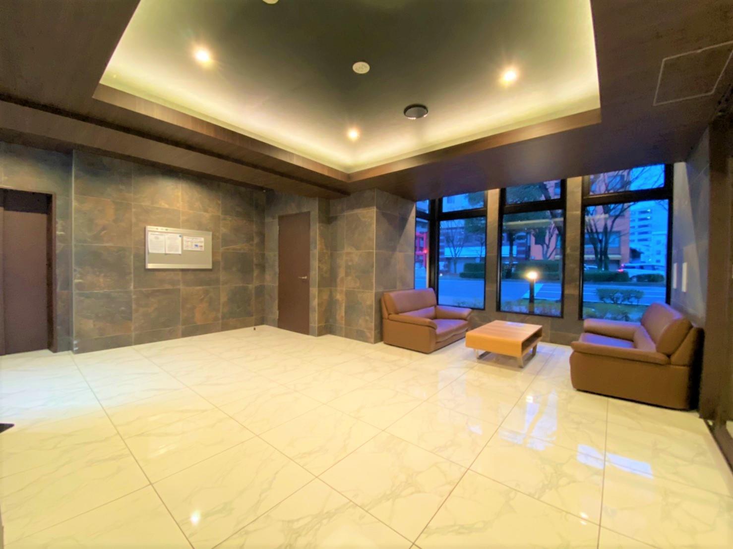 GRAND CHARIOT三萩野 