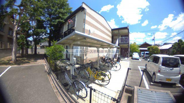レオパレスルサルカ