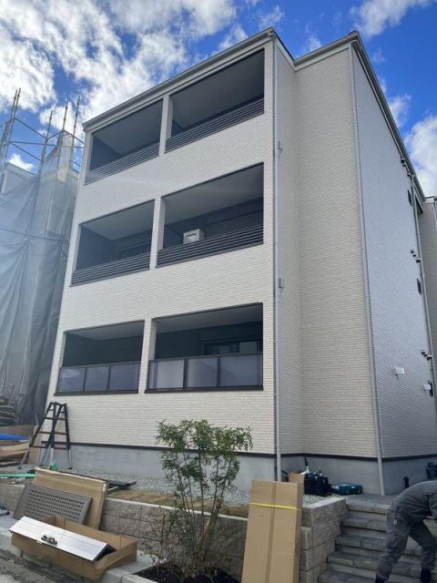 グラシアスコート学園前イースト