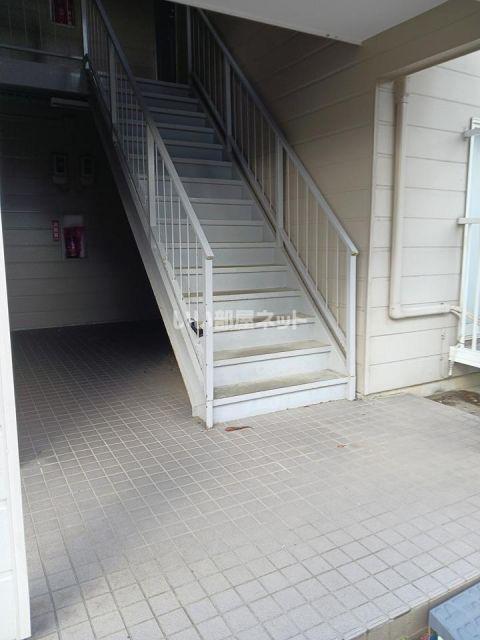 ファミール東本町B