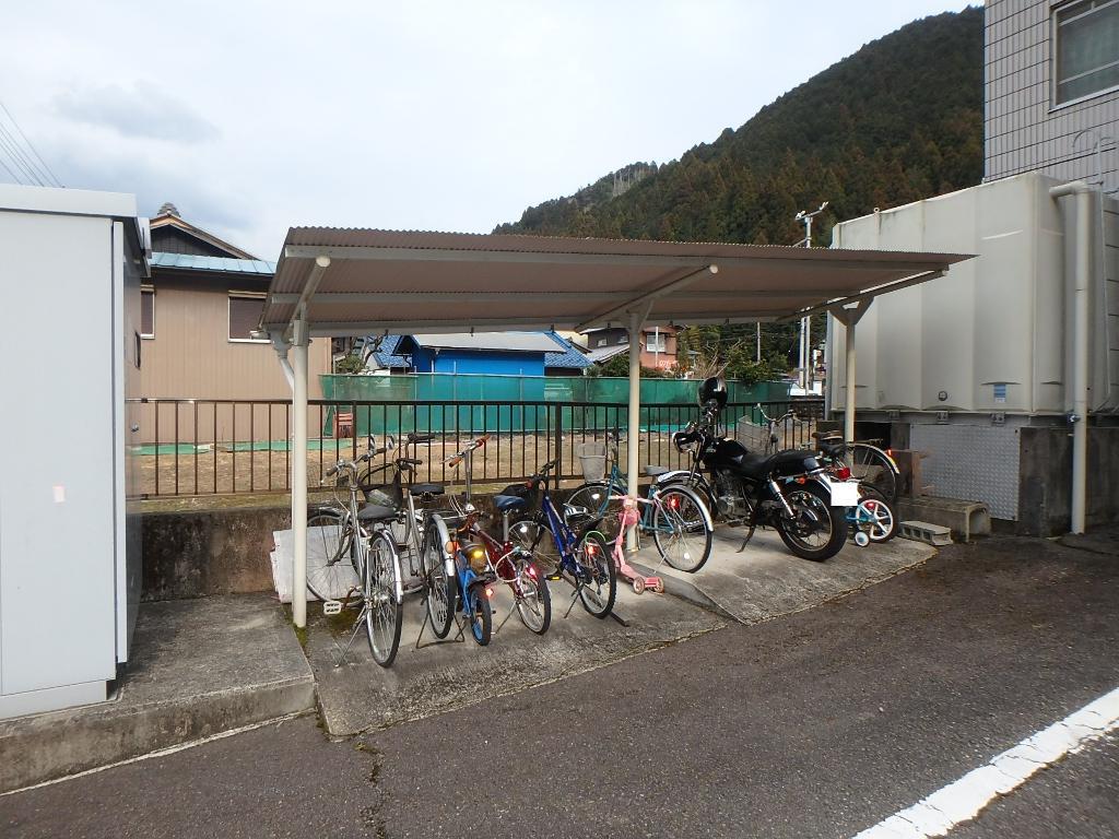 ホワイトメゾン