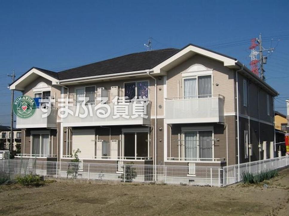 ティアラ城前