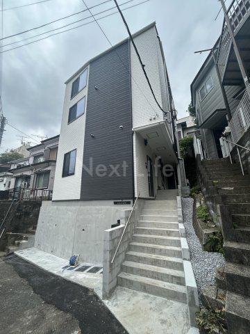 ベース三ツ沢下町(1K/1階)