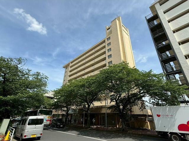 たまプラーザ駅前共同ビル