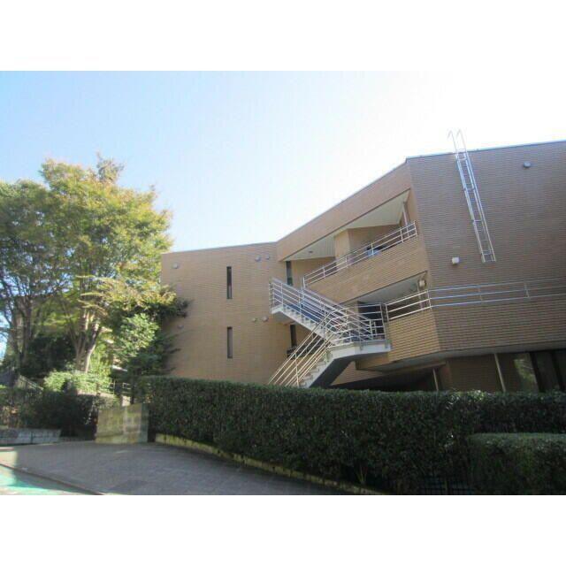 テラス岡本