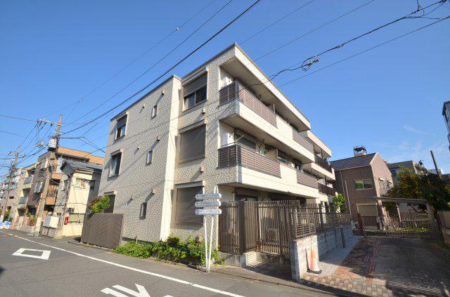 シャーメゾン志村坂下