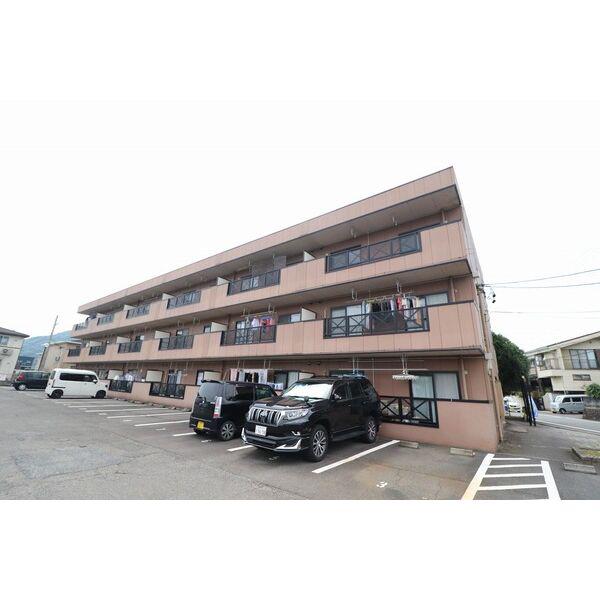 BELL COURT AWANO