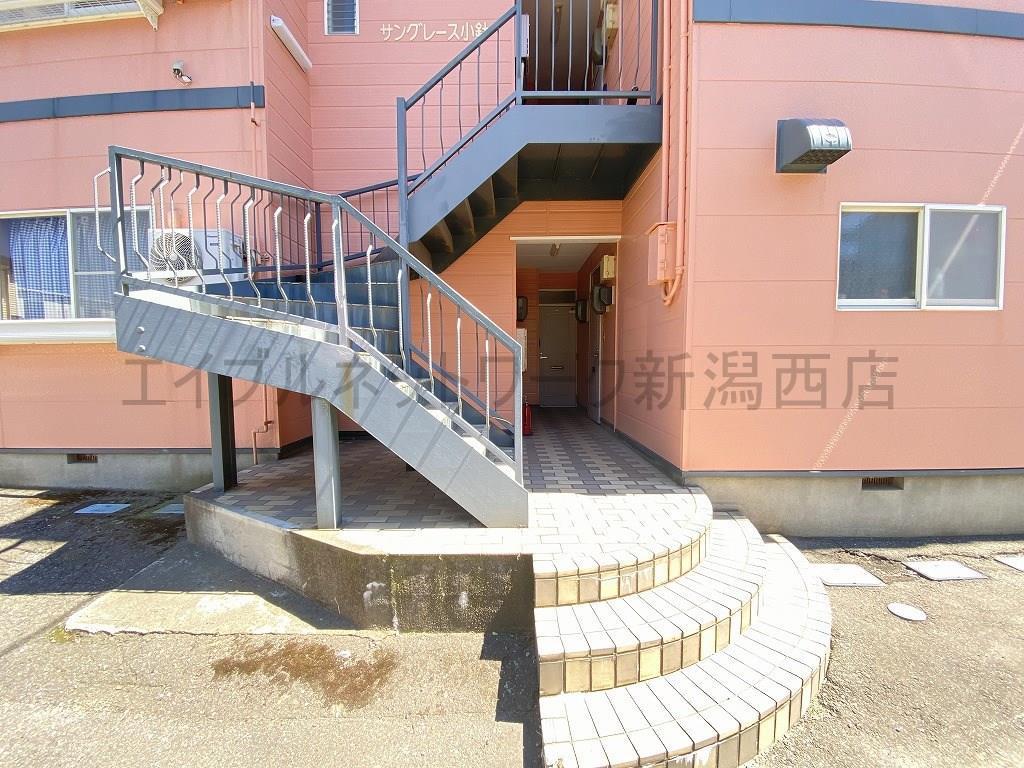 サングレース小針