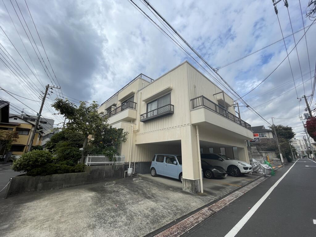 ハイツ・サツキ