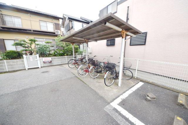スリーゼハイツ