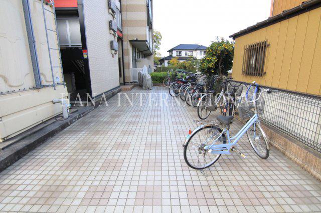 東武伊勢崎線 草加駅 徒歩13分 3階建 築21年