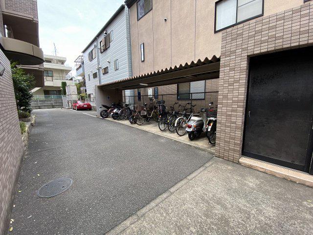 デルニエアン