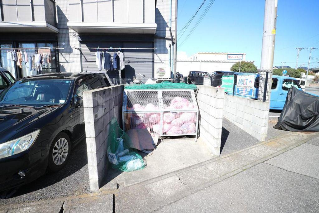 ソフィアヒルズE