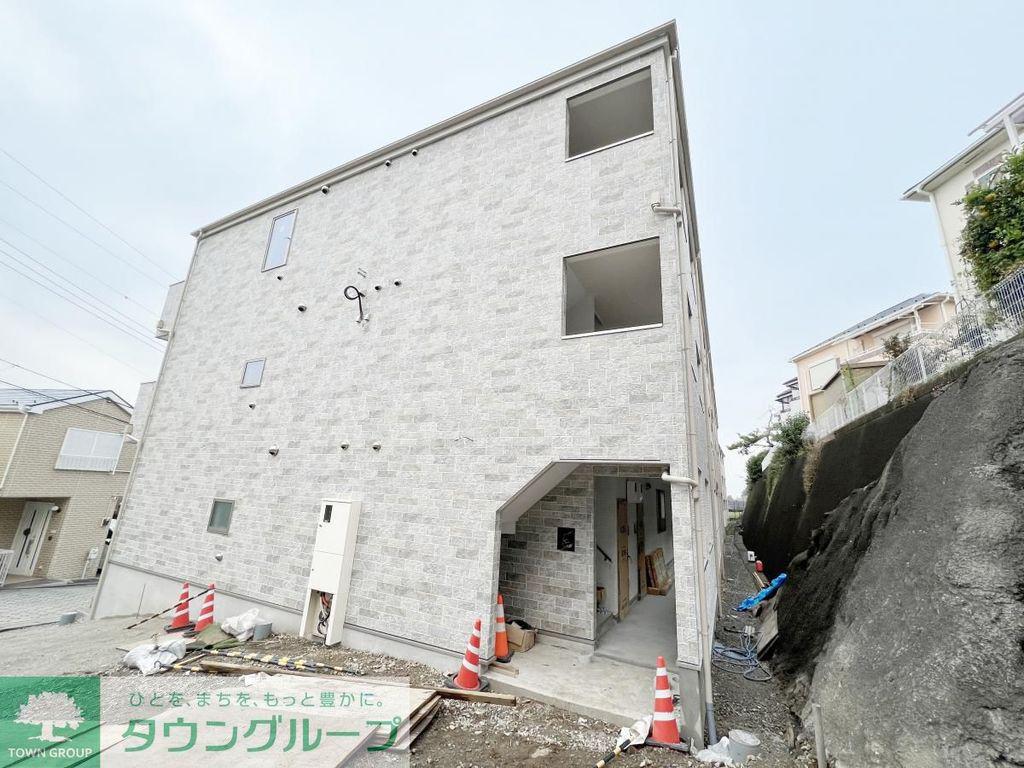 ブルーライン 上永谷駅 徒歩5分 3階建 築4年