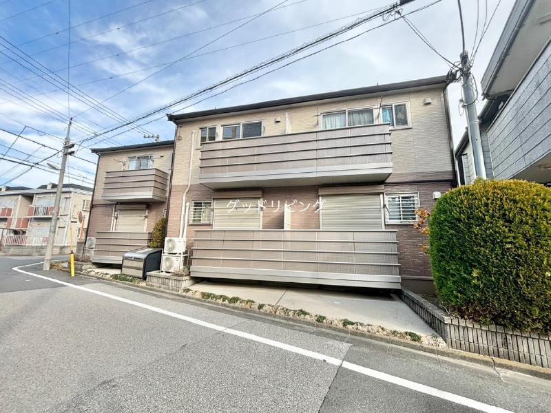 TOMORROW HOUSE