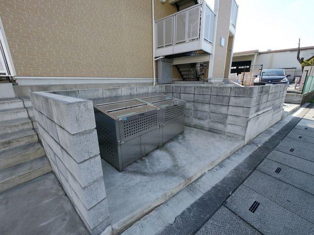 レオパレスダンディライオン