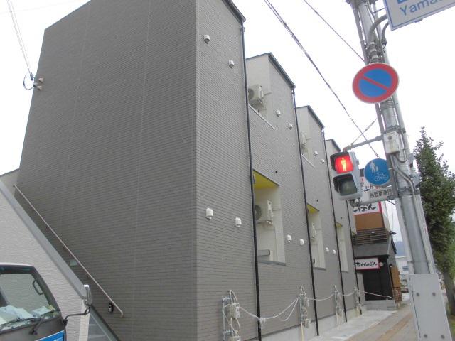 ティエーラ
