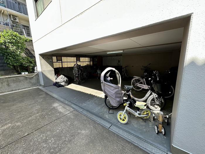 サンシャイン三津屋