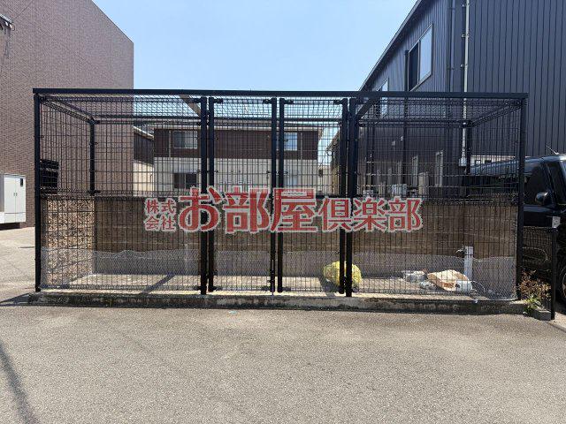 アウトリメッサ A棟