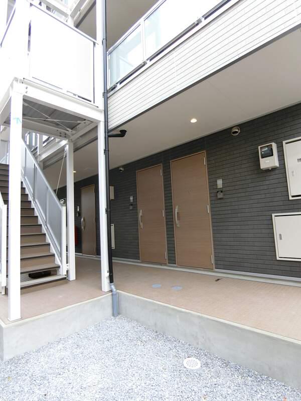 リブリ・氷川