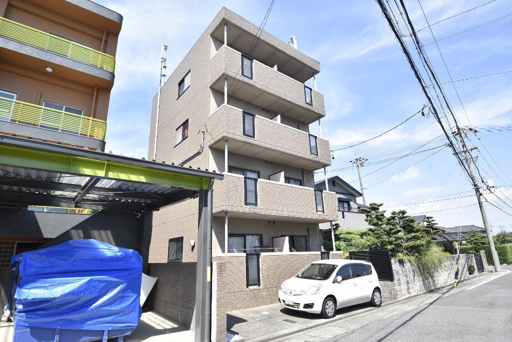 レージュウイング