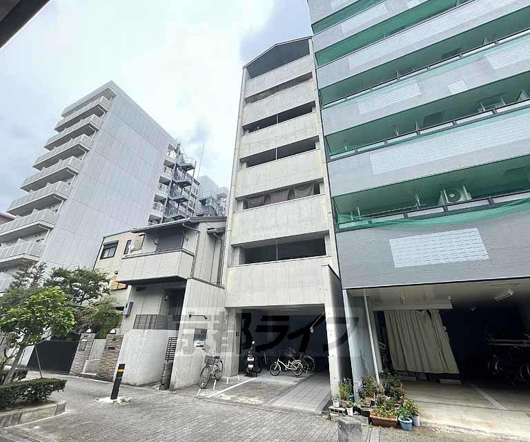 THE RESIDENCE 二条駅北