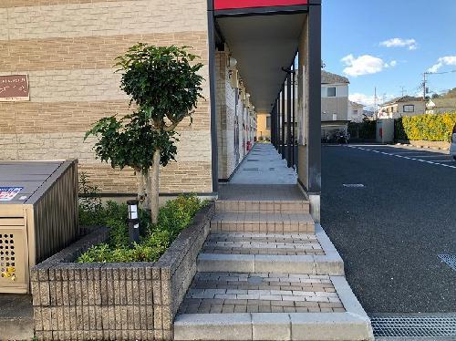 レオパレスフルール