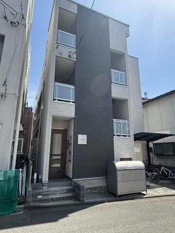 ラリュール