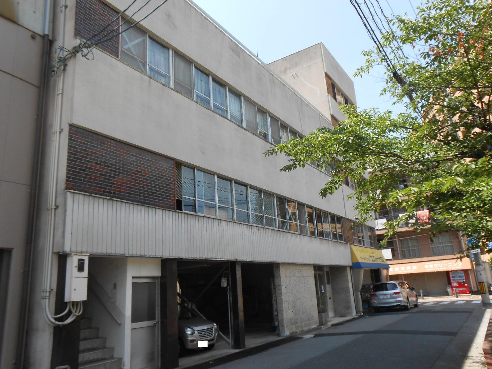 上本組ビル