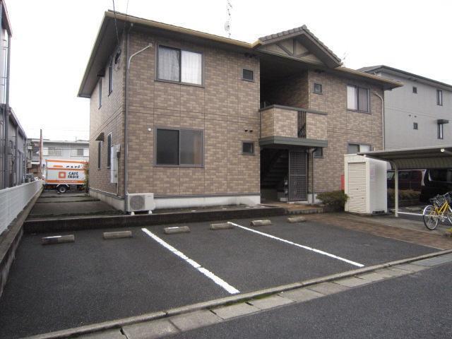 イニシャルA棟