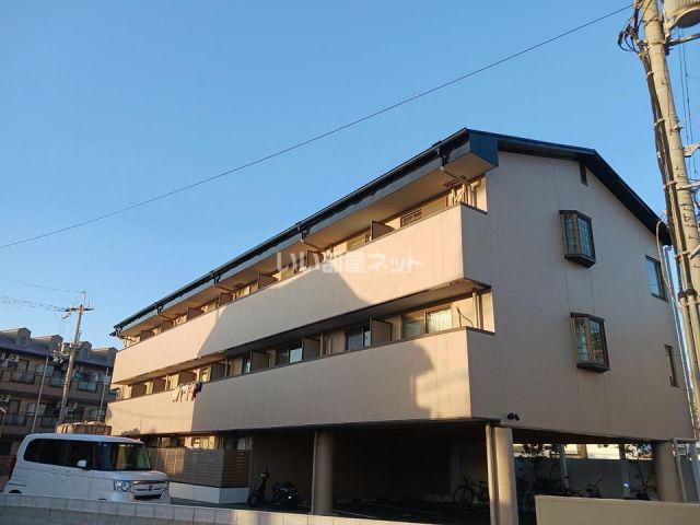 シャンソニエパレス