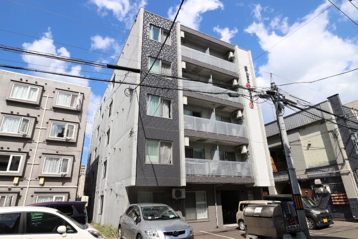 グランオルセーS8