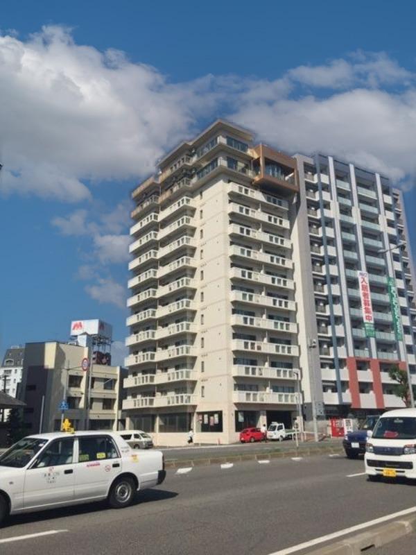 アルファスクエア南4条東
