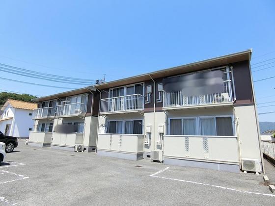 プレジール吉川 B棟