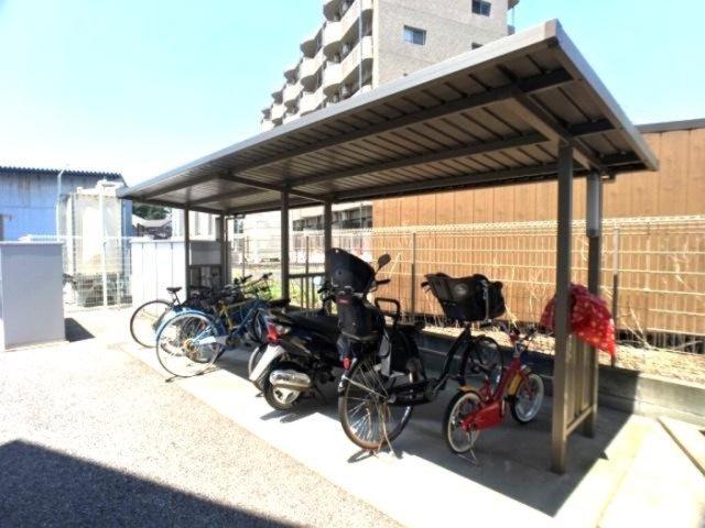 栃木県宇都宮市 3階建 築16年