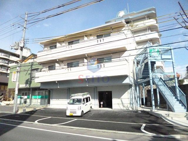 西緑丘グランハイツD