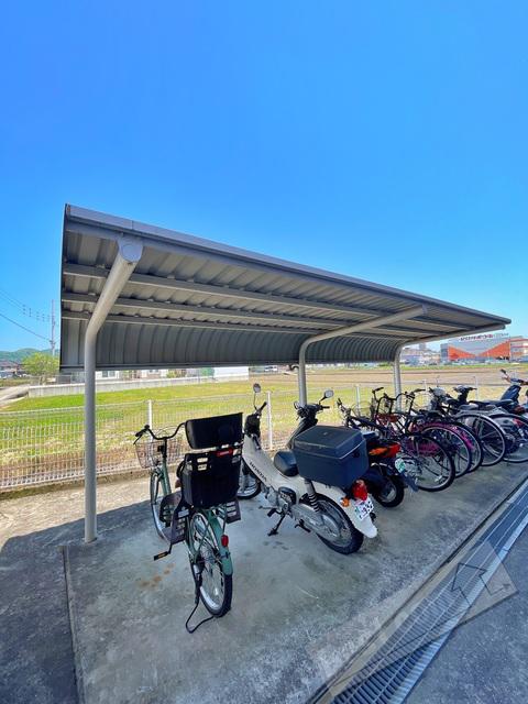 ＪＲ和歌山線 岩出駅 徒歩17分 3階建 築31年