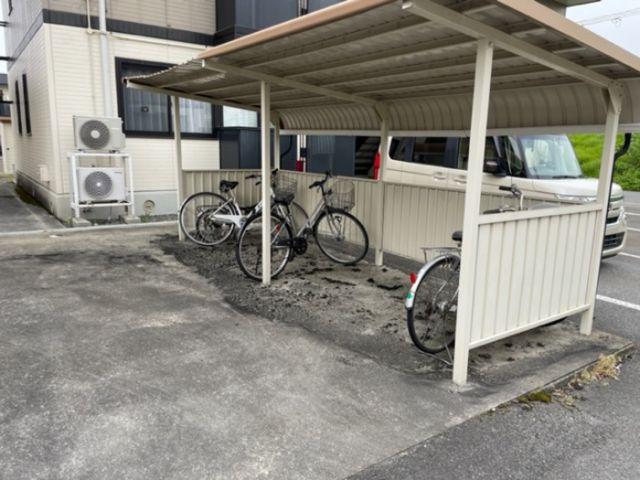 リビングタウン金池J