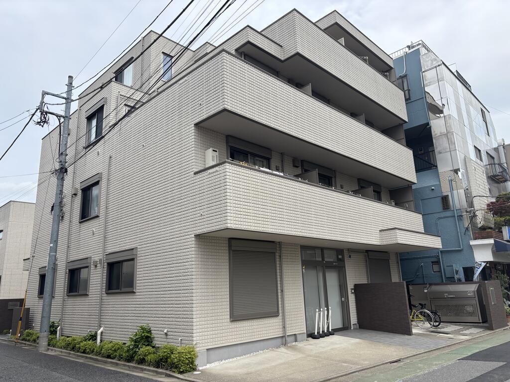 メゾンかむろ坂