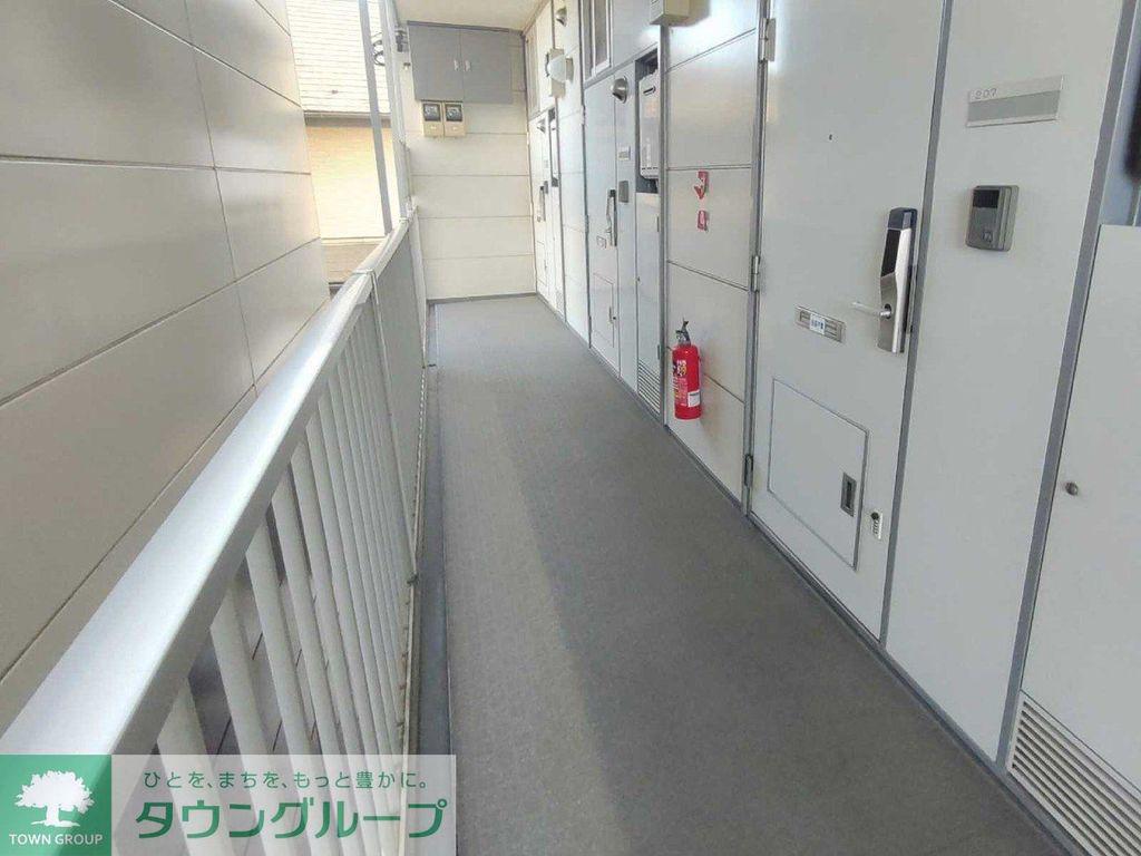 レオパレスウエストサイド白山