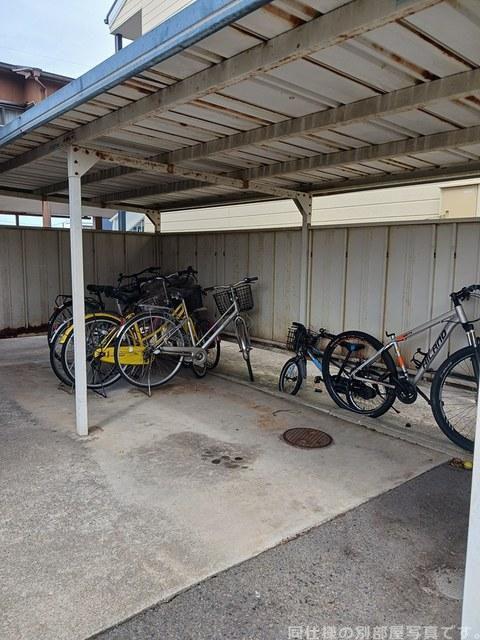 シティハイツ住崎B