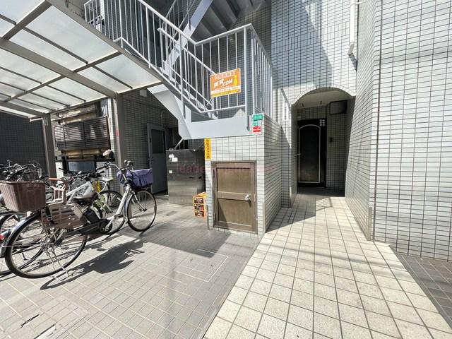 フリーディオ今里