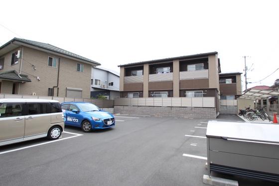 フルーリー中撫川 B棟