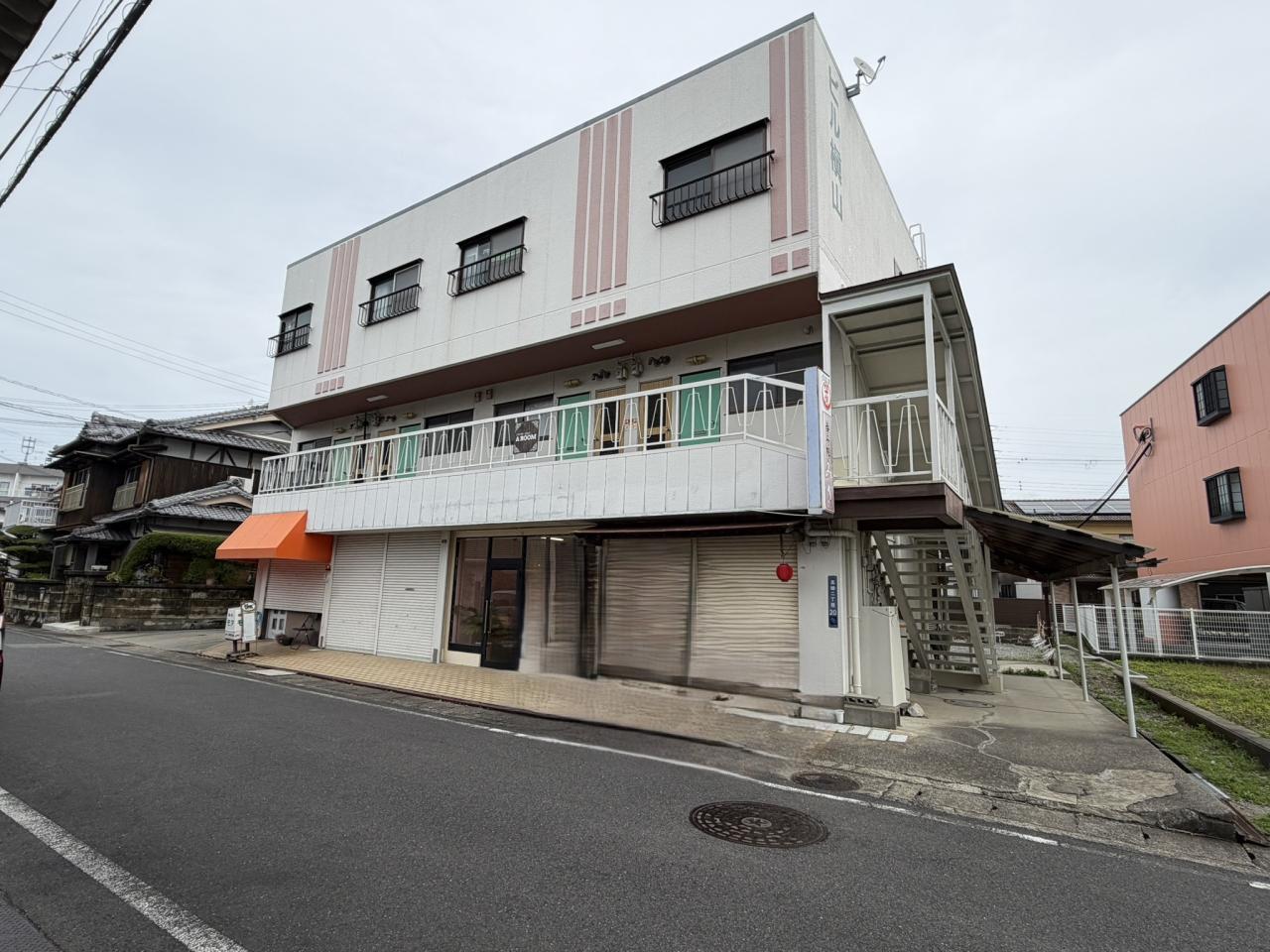 ビル槙山