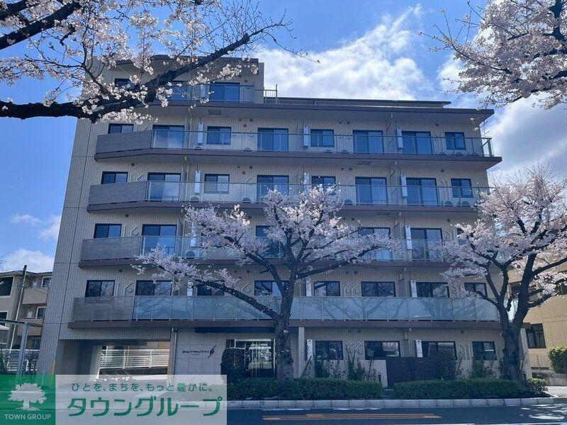 エストゥルース府中
