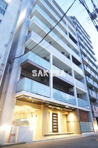 PORTSIDE URBAN RESIDENCE