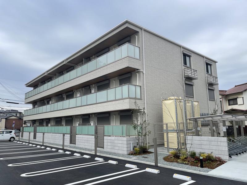 オカバ姫路岡町シャーメゾン A