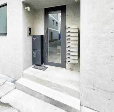 MAISON DE S MAISON DE S